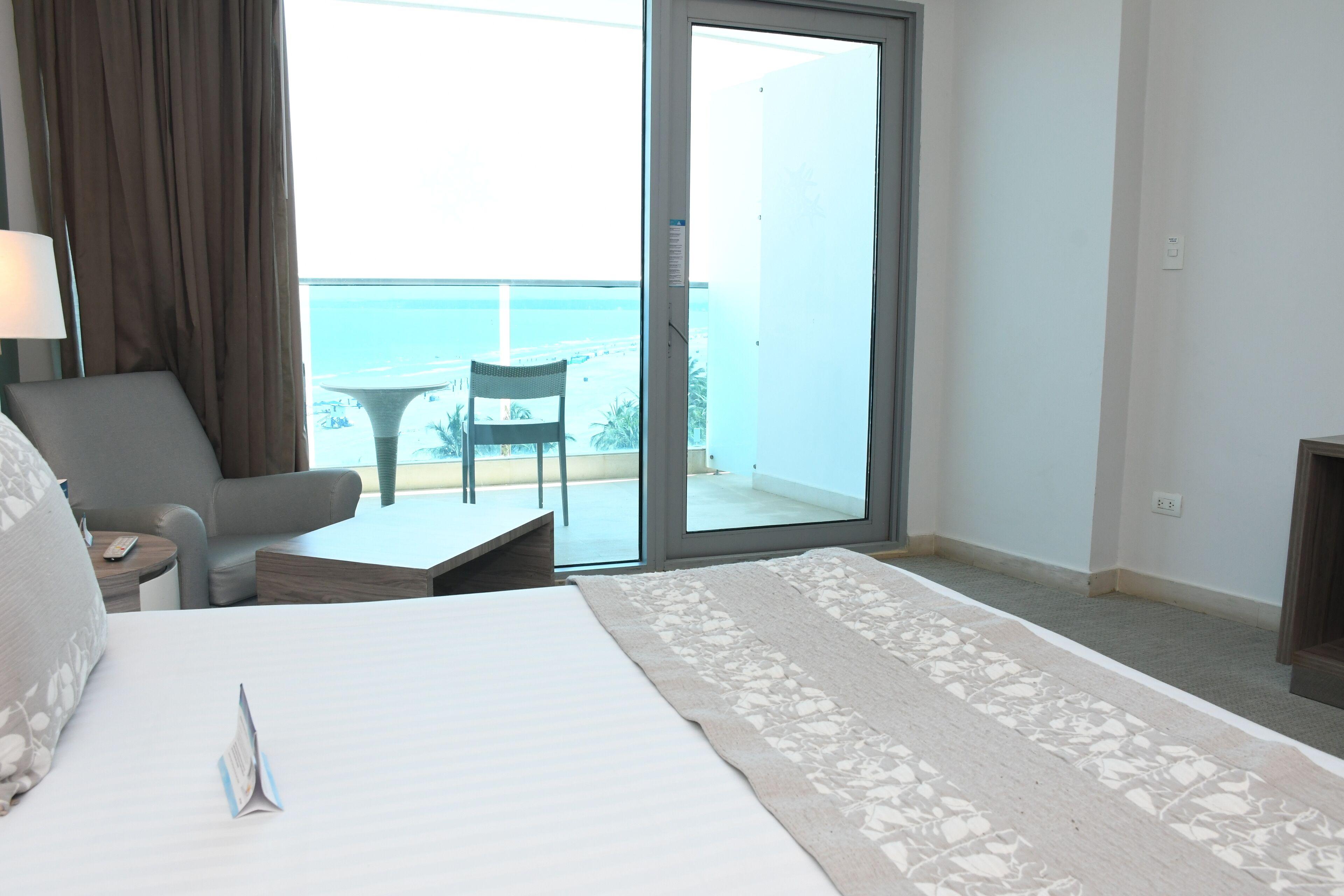 Hotel Americas Torre Del Mar 5*