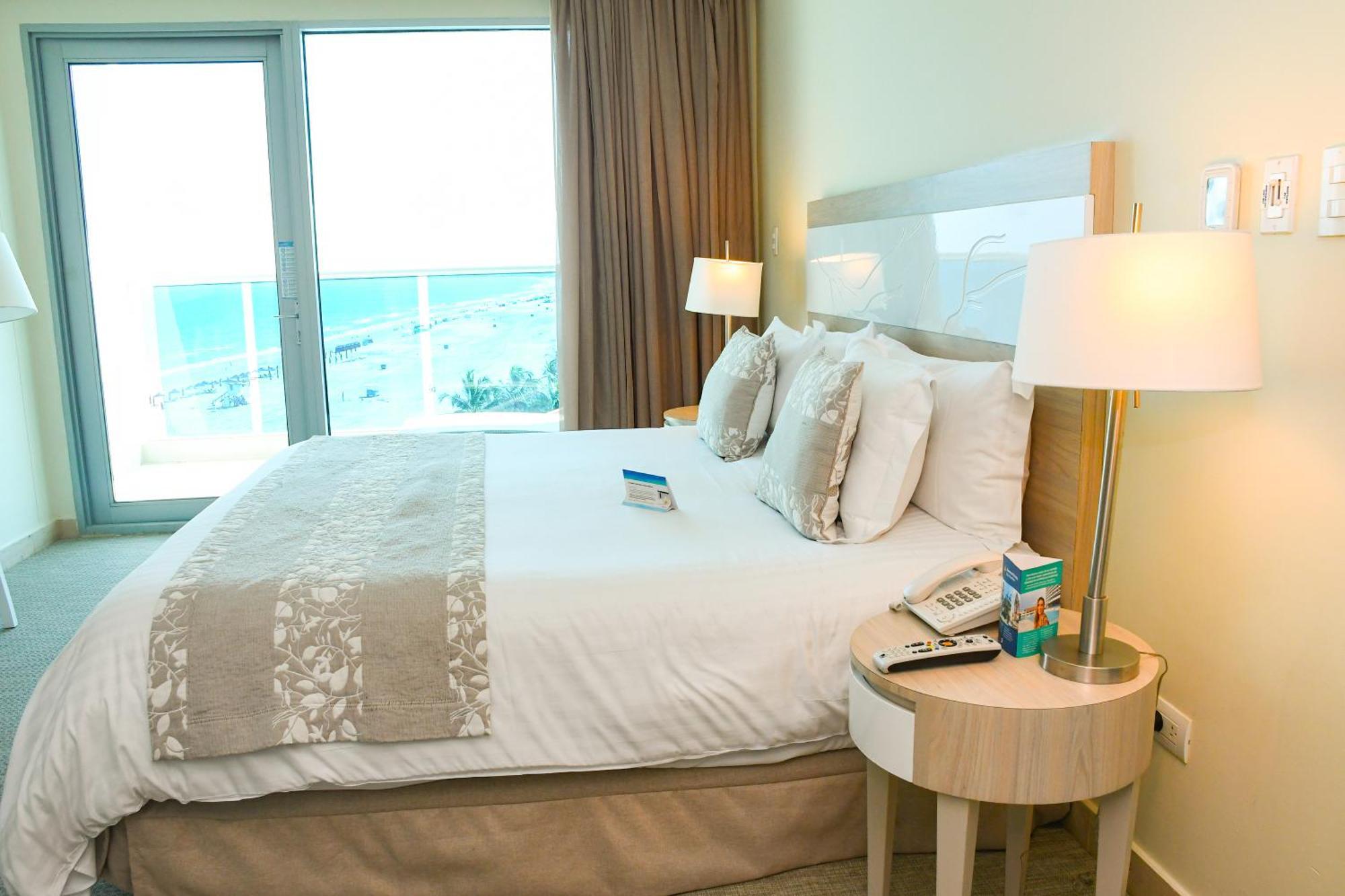 Americas Torre Del Mar