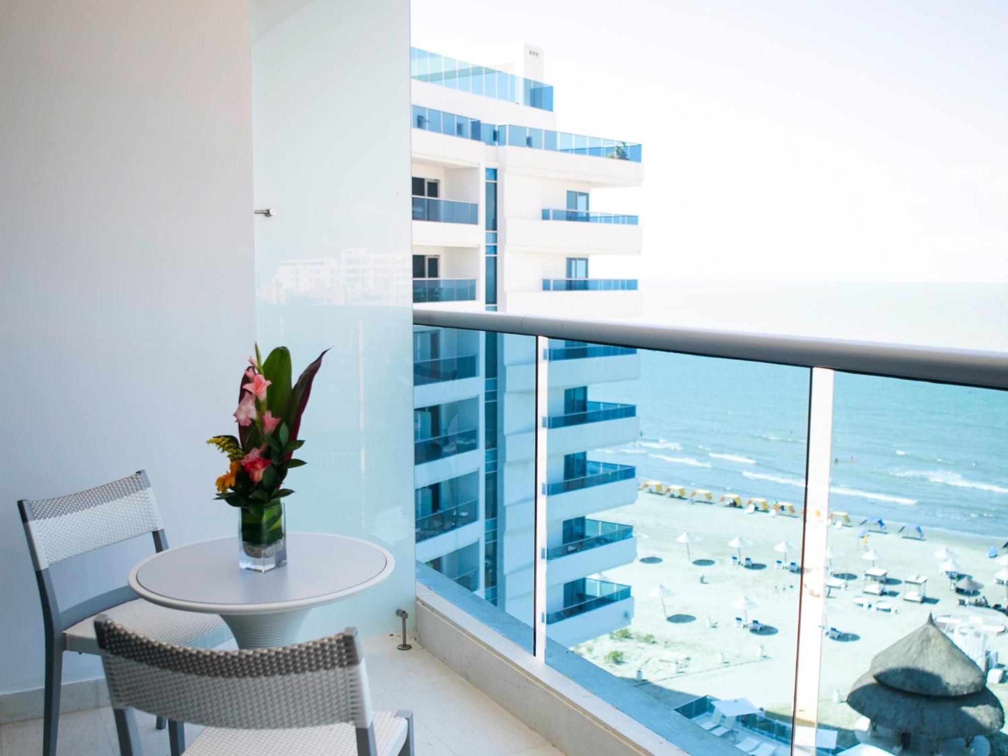 Americas Torre Del Mar Hotel