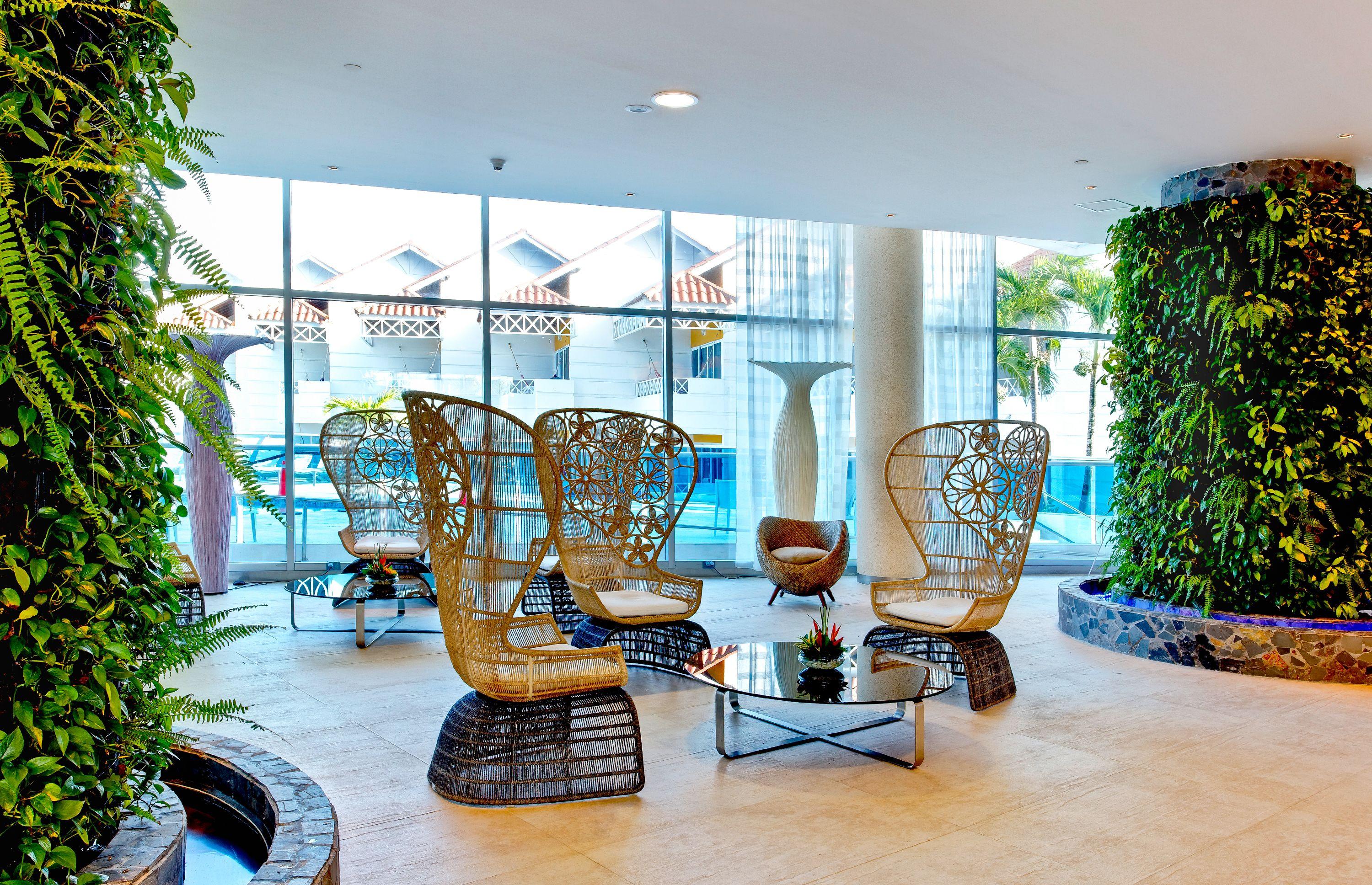 Hotel Americas Torre Del Mar 5*