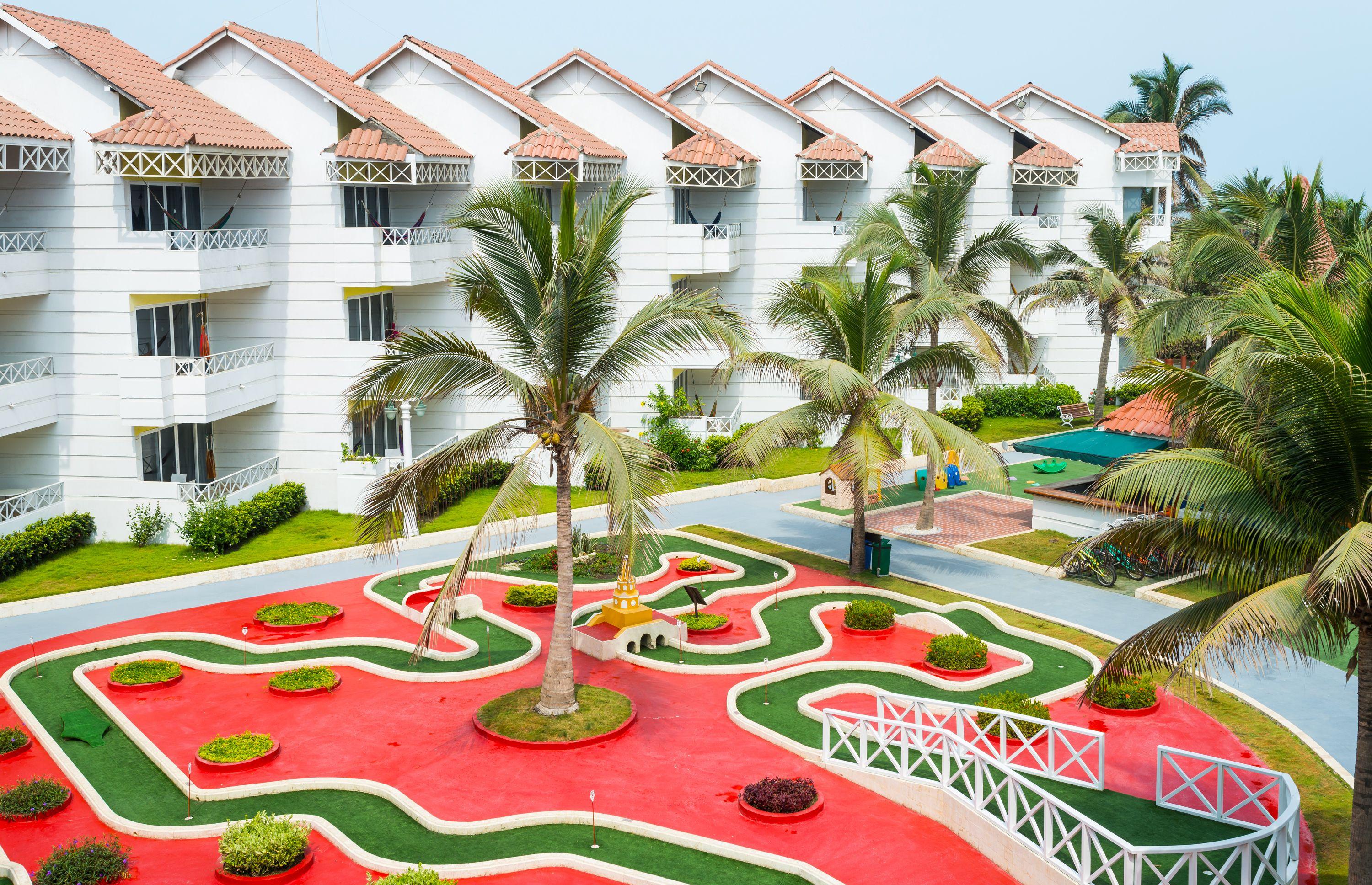 Hotel Americas Torre Del Mar 5*