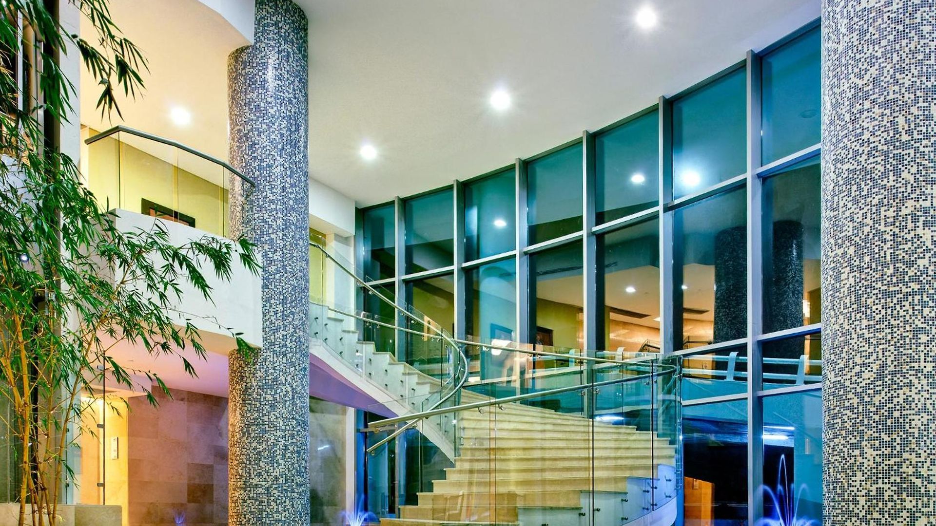 Hotel Americas Torre Del Mar 5*