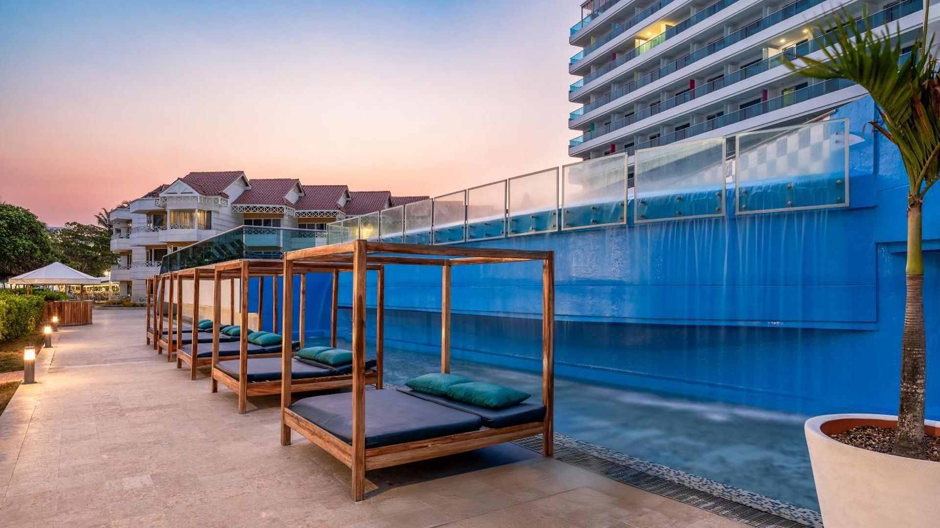 Americas Torre Del Mar Cartagena