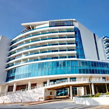 Americas Torre Del Mar Hotel