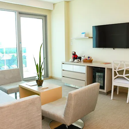Hotel Americas Torre Del Mar Cartagena